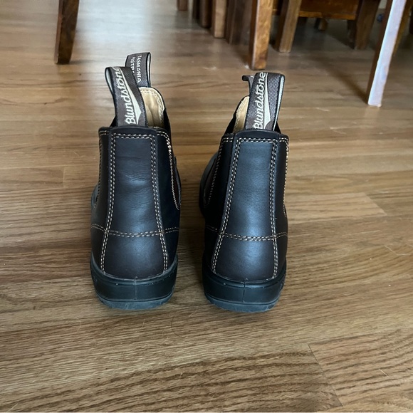 Size 9 Blundstone 550 Chelsea boot in Walnut Brown - Picture 6 of 10